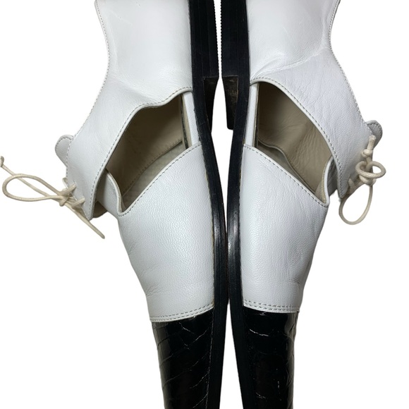 Bally, fine leather and Crocodile Flats - Picture 5 of 13